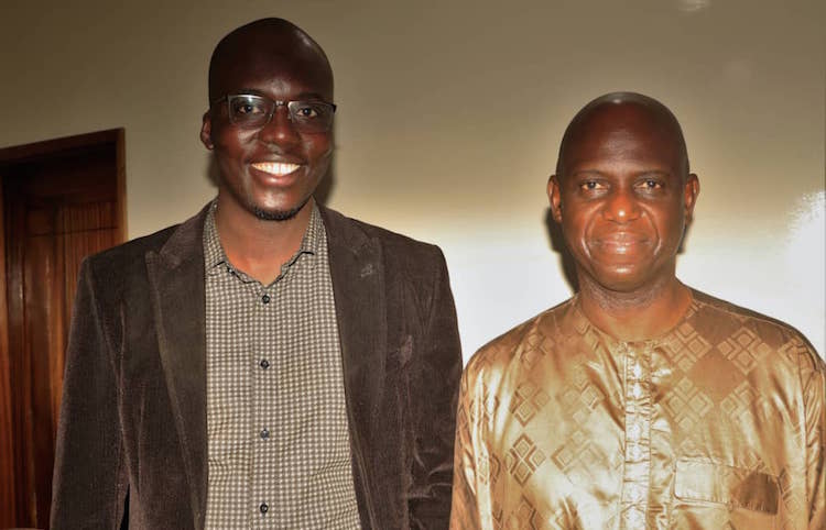 Défection dans l’APR/Saint-Louis : Papa Aly SOW tourne le dos à Mansour FAYE et annonce d’autres départs Défection dans l’APR/Saint-Louis : Papa Aly SOW tourne le dos à Mansour FAYE et annonce d’autres départs