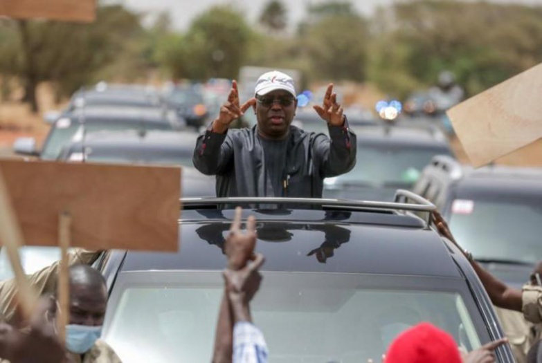 Tournée économique de Macky SALL au Fouta : Du "bétail électoral" loué à 5.000 Fcfa par jour Tournée économique de Macky SALL au Fouta : Du "bétail électoral" loué à 5.000 Fcfa par jour