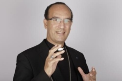 Mgr Louis Sankalé, l'évêque de Nice, natif de Saint-Louis, démissionne pour raison de santé Mgr Louis Sankalé, l'évêque de Nice, natif de Saint-Louis, démissionne pour raison de santé