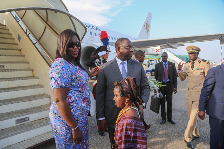 Nouvel avion : Macky et Marième se posent à Nouakchott