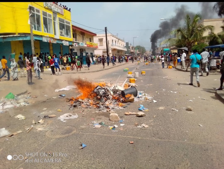 Manif d'ambulants : tension au marché Sor