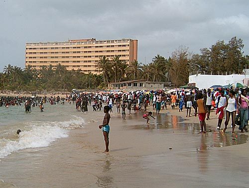 Ruée vers les "plages de la mort" malgré les noyades Ruée vers les "plages de la mort" malgré les noyades