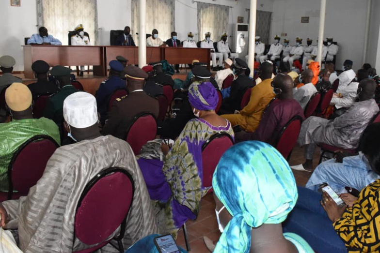Saint-Louis : Le nouveau gouverneur installé dans ses fonctions (photos) Saint-Louis : Le nouveau gouverneur installé dans ses fonctions (photos)