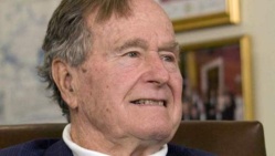 Bush père pleure la mort de Mandela... Bush père pleure la mort de Mandela...