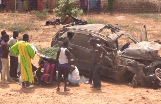 Autoroute Ila Touba : un accident fait 7 morts Autoroute Ila Touba : un accident fait 7 morts