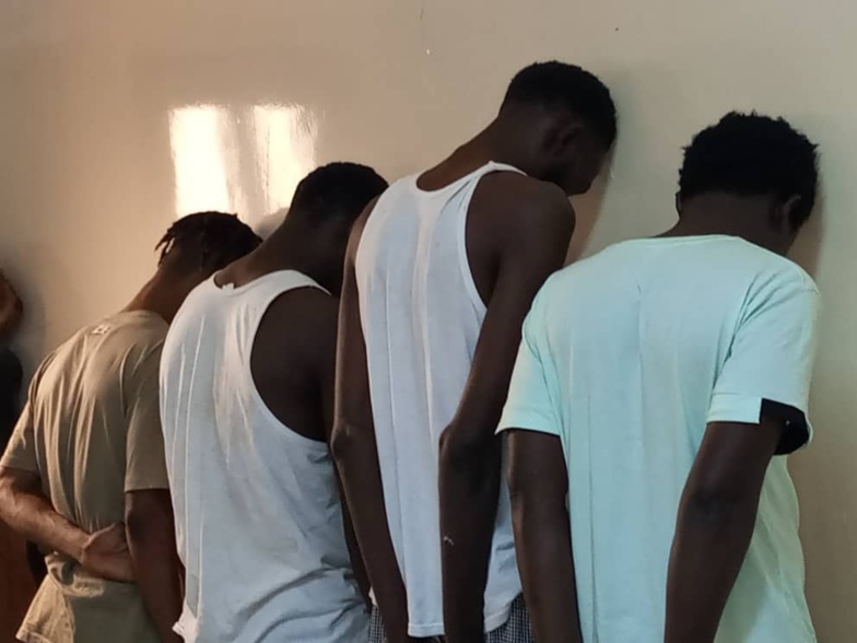 MBOUR : TROIS MEMBRES PRÉSUMÉS D’UNE BANDE DE CAMBRIOLEURS ARRÊTÉS PAR LA POLICE MBOUR : TROIS MEMBRES PRÉSUMÉS D’UNE BANDE DE CAMBRIOLEURS ARRÊTÉS PAR LA POLICE