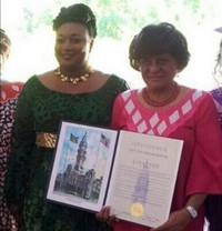 USA – La Mairie de Philadelphie décore la femme sénégalaise USA – La Mairie de Philadelphie décore la femme sénégalaise