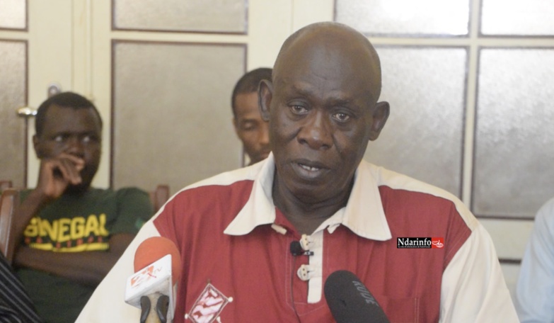 Hospitalisé à Paris, Baba Tandian va mieux et compatit à la disparition des deux khalifes Hospitalisé à Paris, Baba Tandian va mieux et compatit à la disparition des deux khalifes