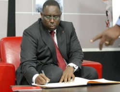Dakar et Nouakchott signent un accord de fourniture d'énergie électrique Dakar et Nouakchott signent un accord de fourniture d'énergie électrique