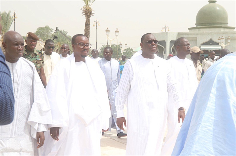 Serigne Bass Abdou Khadre interdit de huer Macky SALL à Touba Serigne Bass Abdou Khadre interdit de huer Macky SALL à Touba