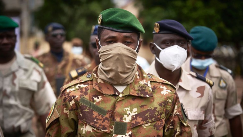 Le chef de la junte au pouvoir au Mali, le colonel Assimi Goïta, le 18 septembre 2020 à Bamako  afp.com/MICHELE CATTANI