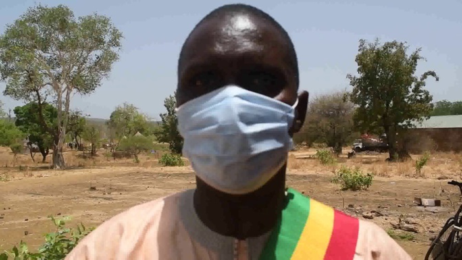 Trafic de passeports: Quatre diplomatiques remis aux "fils" de Mamadou Sall Trafic de passeports: Quatre diplomatiques remis aux "fils" de Mamadou Sall