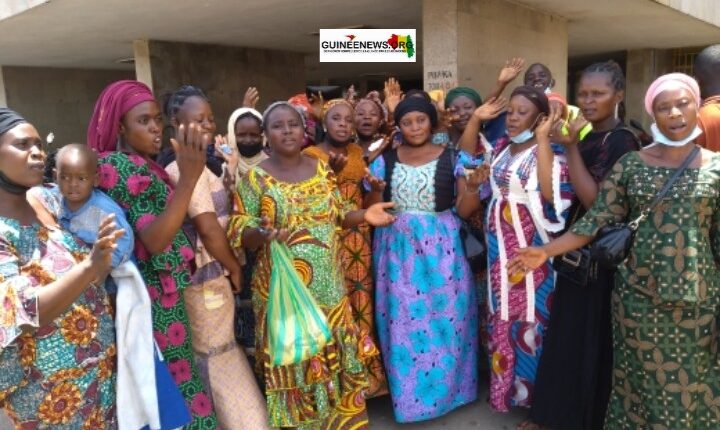Guinée : Les épouses des militaires détenus plaident la cause de leurs maris auprès du CNRD Guinée : Les épouses des militaires détenus plaident la cause de leurs maris auprès du CNRD