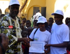 Nettoiements et remises de matériels didactiques : Ecobank Saint-Louis au chevet de l’école.