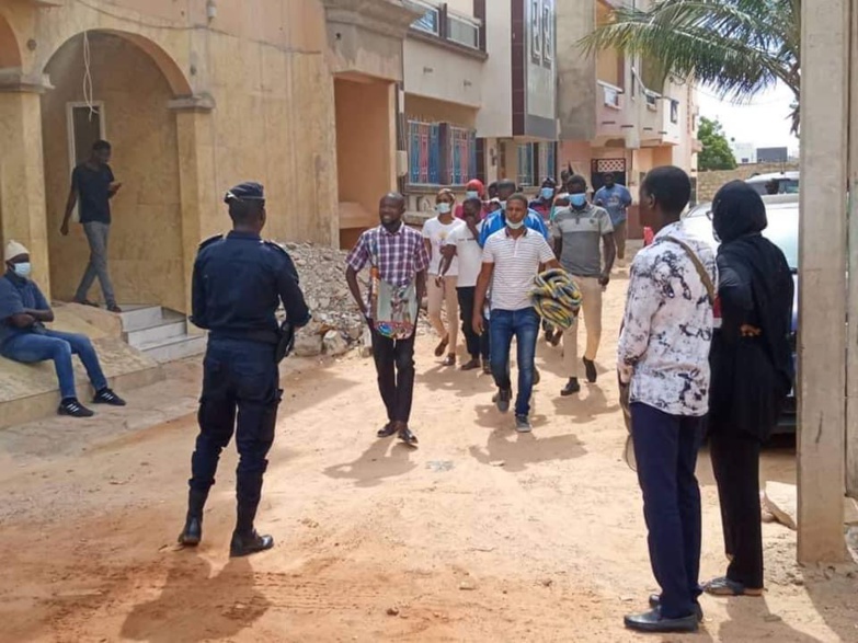 Education: 11 enseignants des classes passerelles arrêtés par la police, ce mardi Education: 11 enseignants des classes passerelles arrêtés par la police, ce mardi