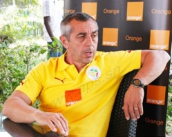 Alain Giresse regrette la mauvaise entame du match Alain Giresse regrette la mauvaise entame du match