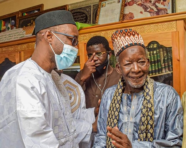 Ziarra à Médina Baye: La Coalition Yewwi Askan Wi reçue avec les honneurs par le Khalife Cheikh Mahi Niass Ziarra à Médina Baye: La Coalition Yewwi Askan Wi reçue avec les honneurs par le Khalife Cheikh Mahi Niass