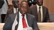 Ambassade et Consulat du Sénégal à Paris : Deux institutions surpeuplées par des militants de l'Apr ! Ambassade et Consulat du Sénégal à Paris : Deux institutions surpeuplées par des militants de l'Apr !