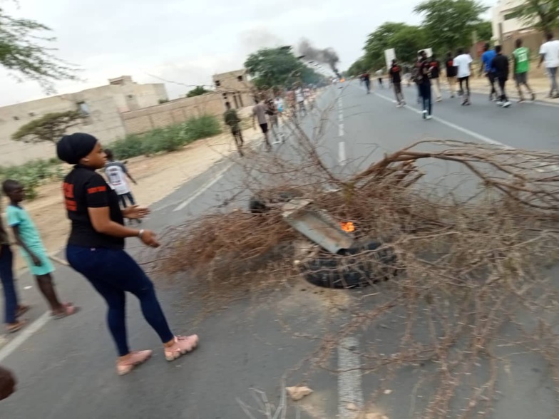 UGB : 2e journée de tension - photos UGB : 2e journée de tension - photos