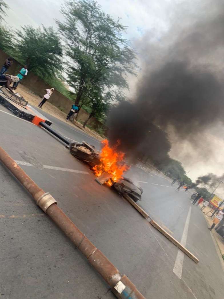 UGB : 2e journée de tension - photos UGB : 2e journée de tension - photos