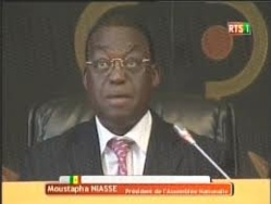 DPG : Les conseils de Moustapha Niasse aux parlementaires « l’unanimisme mécanique est destructeur » DPG : Les conseils de Moustapha Niasse aux parlementaires « l’unanimisme mécanique est destructeur »