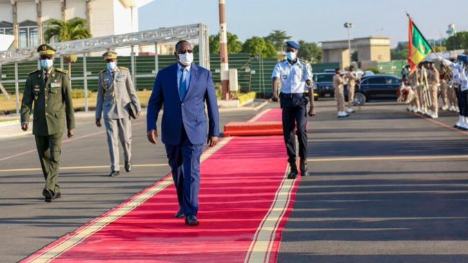 Guinée Bissau : Macky inaugure « l’avenue Macky SALL », financée par le Sénégal Guinée Bissau : Macky inaugure « l’avenue Macky SALL », financée par le Sénégal