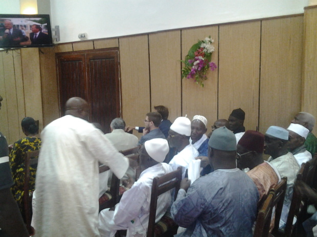 Direct Photos: Cérémonie d'élévation de Jean Louis Destans au rang de citoyen d'honneur de la ville de Saint-Louis Direct Photos: Cérémonie d'élévation de Jean Louis Destans au rang de citoyen d'honneur de la ville de Saint-Louis