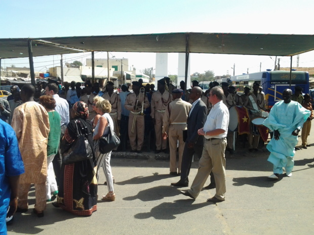 Direct Photos: La cérémonie de lancement du projet d'assainissement de Guet Ndar. Direct Photos: La cérémonie de lancement du projet d'assainissement de Guet Ndar.