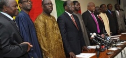 LA RÉSURRECTION OU L’ECHAFAUD: Macky Sall déterminé à survivre à l’agonie de Benno Bokk Yaakaar ! LA RÉSURRECTION OU L’ECHAFAUD: Macky Sall déterminé à survivre à l’agonie de Benno Bokk Yaakaar !