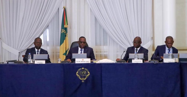 Le communiqué et les nominations au Conseil des ministres de 8 décembre 2021 Le communiqué et les nominations au Conseil des ministres de 8 décembre 2021