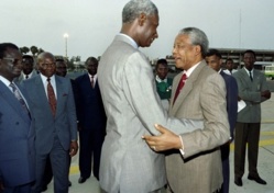 Mort de NELSON MANDELA : la disparation d’un héros sénégalais ? Mort de NELSON MANDELA : la disparation d’un héros sénégalais ?