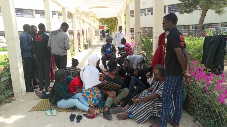 La Coordination des étudiants de l'UGB suspend son mot d'ordre de grève de la faim La Coordination des étudiants de l'UGB suspend son mot d'ordre de grève de la faim