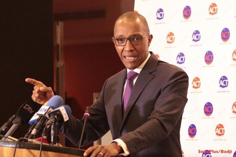 Abdoul MBAYE : « Félicitons YAW. La coalition la plus large a été la plus performante » Abdoul MBAYE : « Félicitons YAW. La coalition la plus large a été la plus performante »