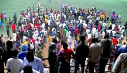 Grogne au stade Babacar Séye au match : Les supporters de la Linguère, très en colère.
