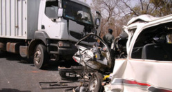 Accident sur la route de Tivaoune : Un bus et un car entrent en collision Accident sur la route de Tivaoune : Un bus et un car entrent en collision