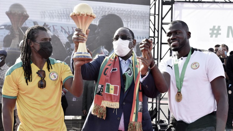 Macky Sall demande la présentation du Trophée de la CAN dans les 14 régions