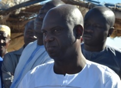 Mansour Faye revient à la charge : « le seul endroit éclairé de Saint-Louis, c’est le pont Faidherbe ». Mansour Faye revient à la charge : « le seul endroit éclairé de Saint-Louis, c’est le pont Faidherbe ».