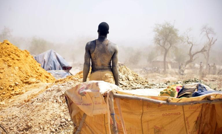 Burkina: Une explosion fait au moins 60 morts Burkina: Une explosion fait au moins 60 morts