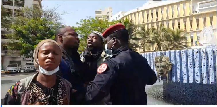 Marche contre le parrainage : 18 manifestants arrêtés à Dakar