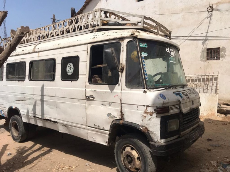 Un "Ndiaga Ndiaye" bourré de faux médicaments intercepté par la Douane - PHOTOS Un "Ndiaga Ndiaye" bourré de faux médicaments intercepté par la Douane - PHOTOS