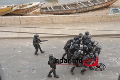 (Photos) Soulèvement des pêcheurs : un car brûlé, un policier gravement blessé.