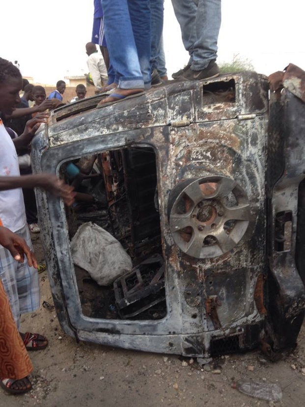 Guet Ndar : 3 véhicules incendiés. Guet Ndar : 3 véhicules incendiés.