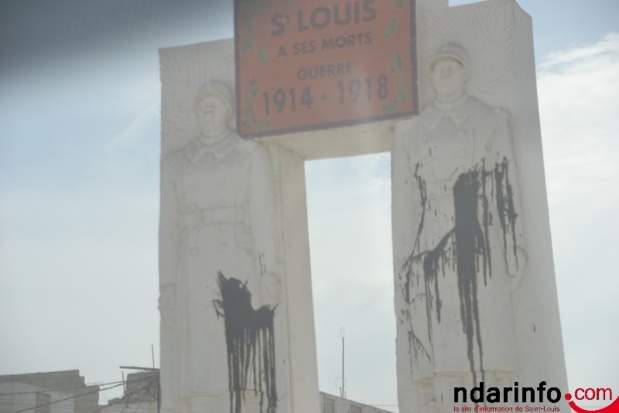 INCIVISME : qui a profané ‘’notre’’ Monument aux Morts ? INCIVISME : qui a profané ‘’notre’’ Monument aux Morts ?