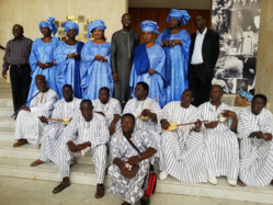 Culture : la compagnie du théâtre national Daniel Sorano reçue à Saint-Louis. Culture : la compagnie du théâtre national Daniel Sorano reçue à Saint-Louis.