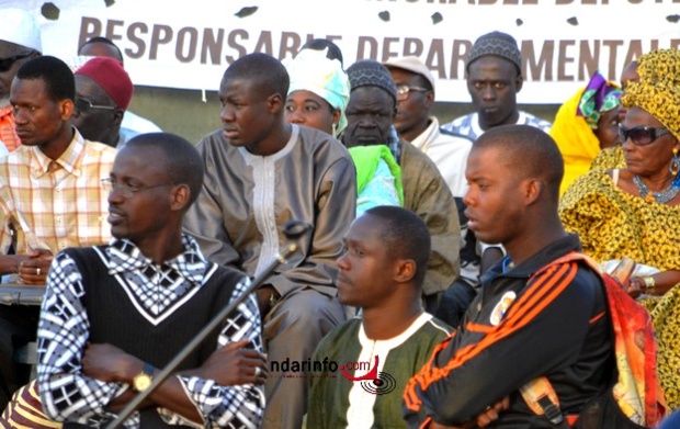 Politique: les images du grand meeting de l'APR à Pikine. Politique: les images du grand meeting de l'APR à Pikine.