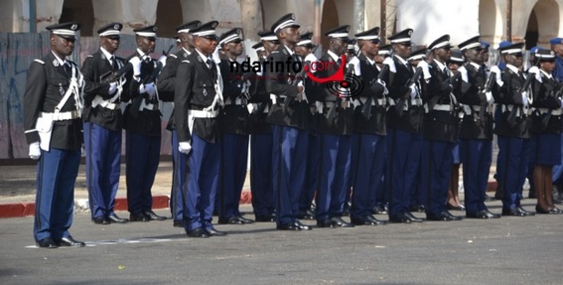 Direct de la Place Faidherbe: La fête du 4 avril s'est ouverte. Direct de la Place Faidherbe: La fête du 4 avril s'est ouverte.