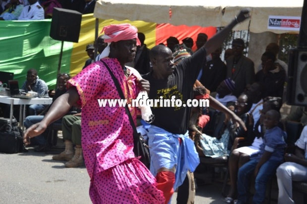 INDÉPENDANCE: les belles images du défilé sur la Place Faidherbe. INDÉPENDANCE: les belles images du défilé sur la Place Faidherbe.
