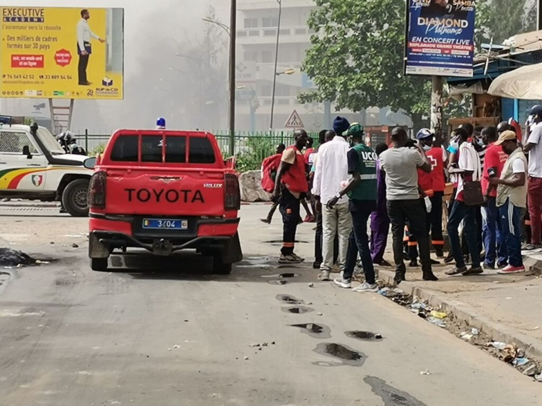 Un jeune garçon tué par les lacrymogènes à Colobane - photos Un jeune garçon tué par les lacrymogènes à Colobane - photos