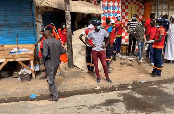 Un jeune garçon tué par les lacrymogènes à Colobane - photos Un jeune garçon tué par les lacrymogènes à Colobane - photos