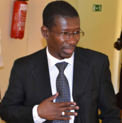 Mary Teuw Niane annonce la création d'un Centre national des œuvres universitaires Mary Teuw Niane annonce la création d'un Centre national des œuvres universitaires